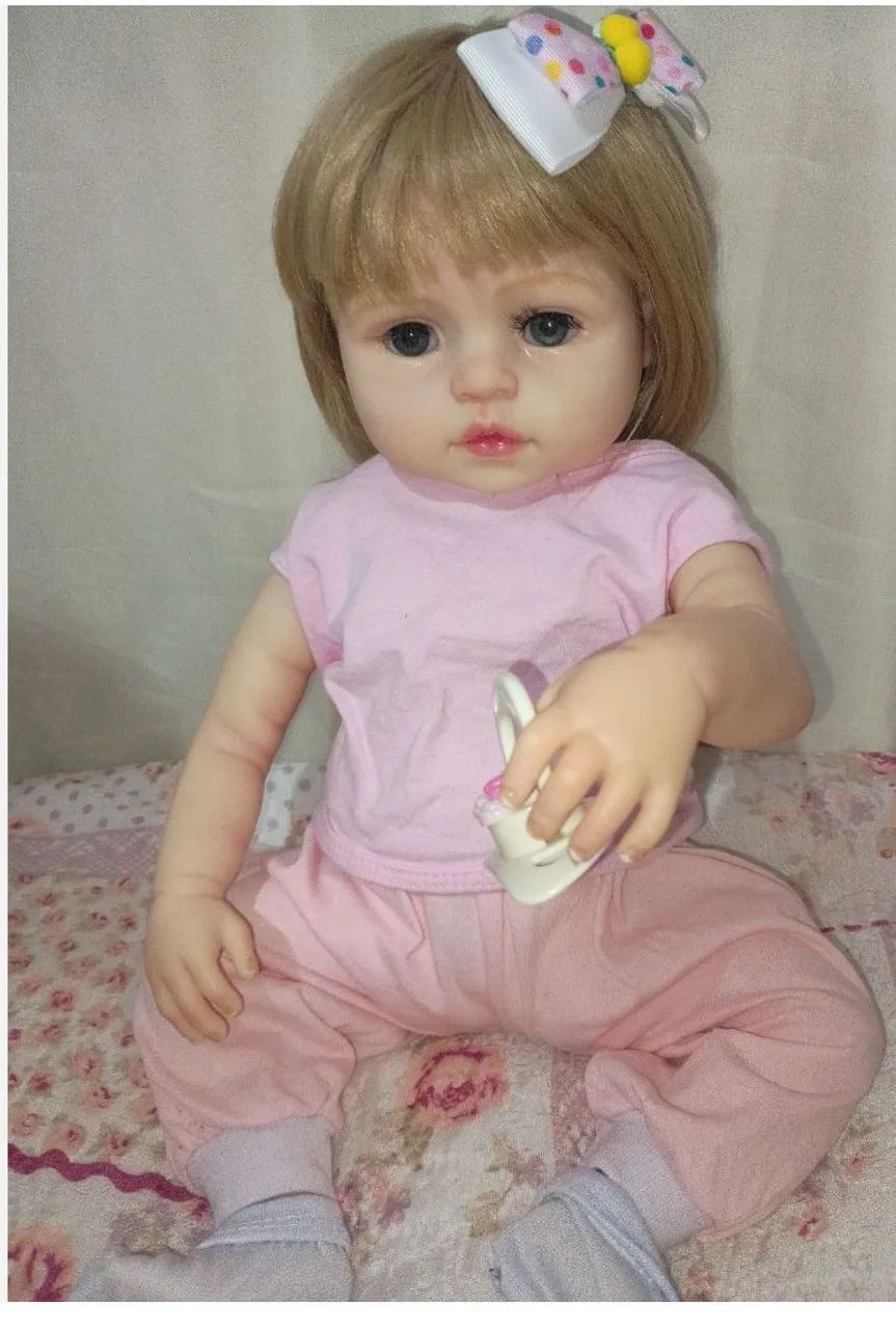Boneca Reborn menina artesanal 