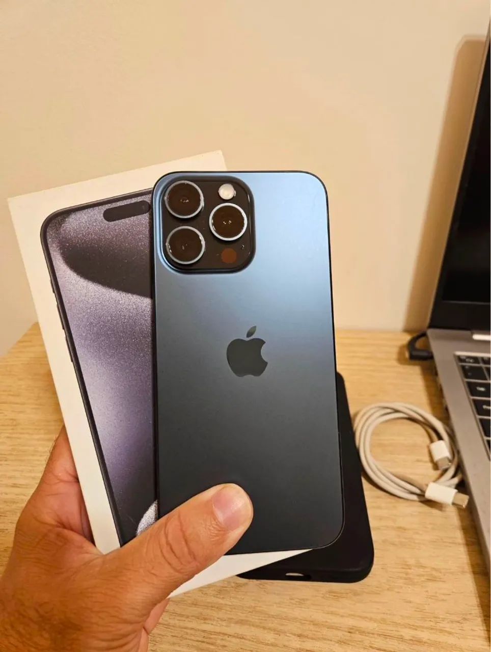IPhone 15 Pro Max 256 - Foto 2