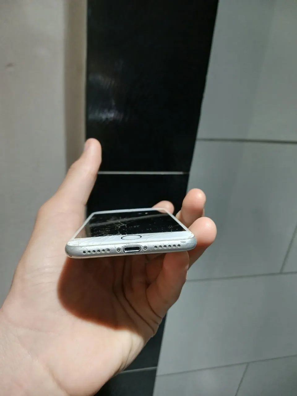 Vendo e troco iPhone 8  - Foto 4