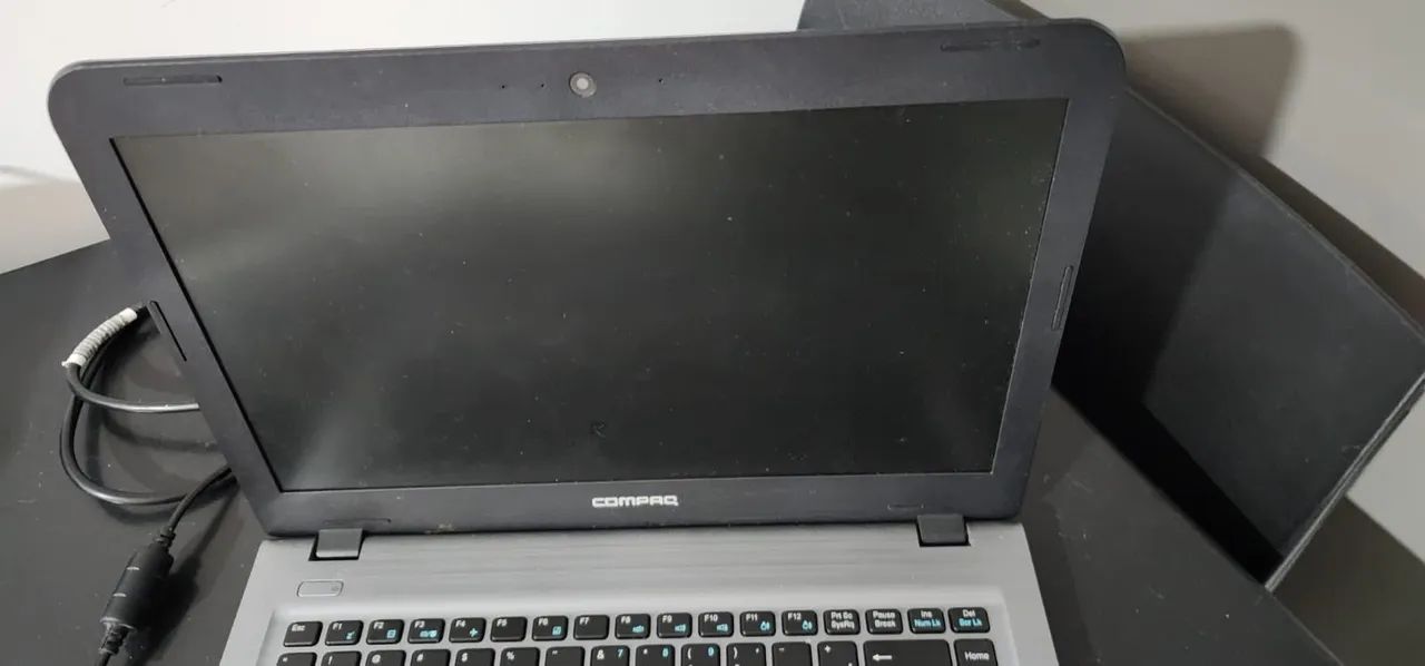 Notebook Compaq i5 4GB de RAM  - Foto 3
