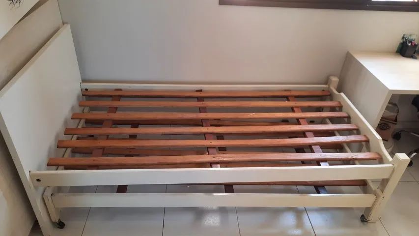 Cama em madeira maciça - Foto 4