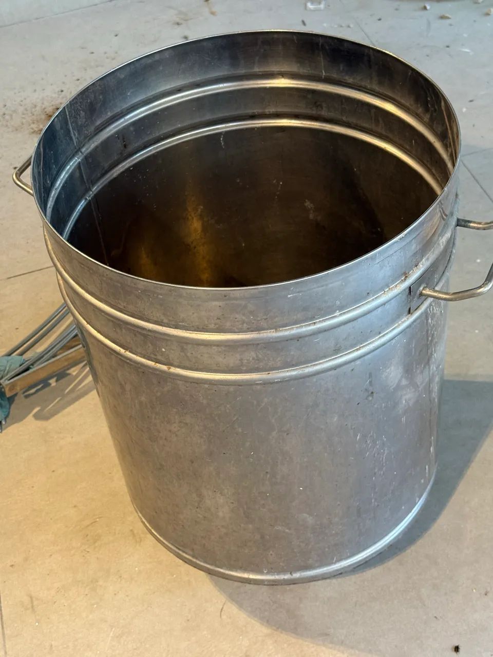 Tambor de inox com roda  - Foto 4