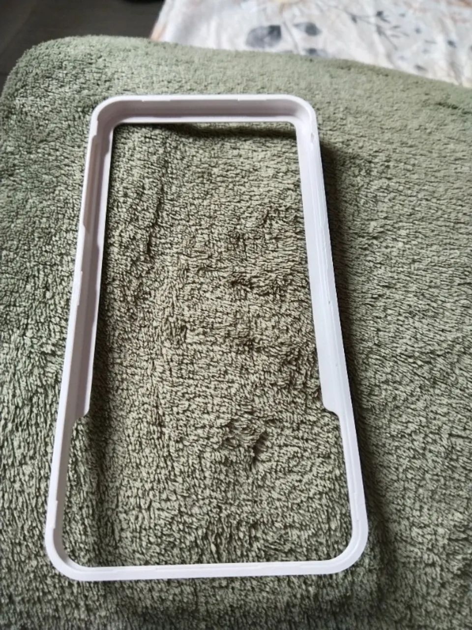 Bumper Araree para iPhone 6 branco