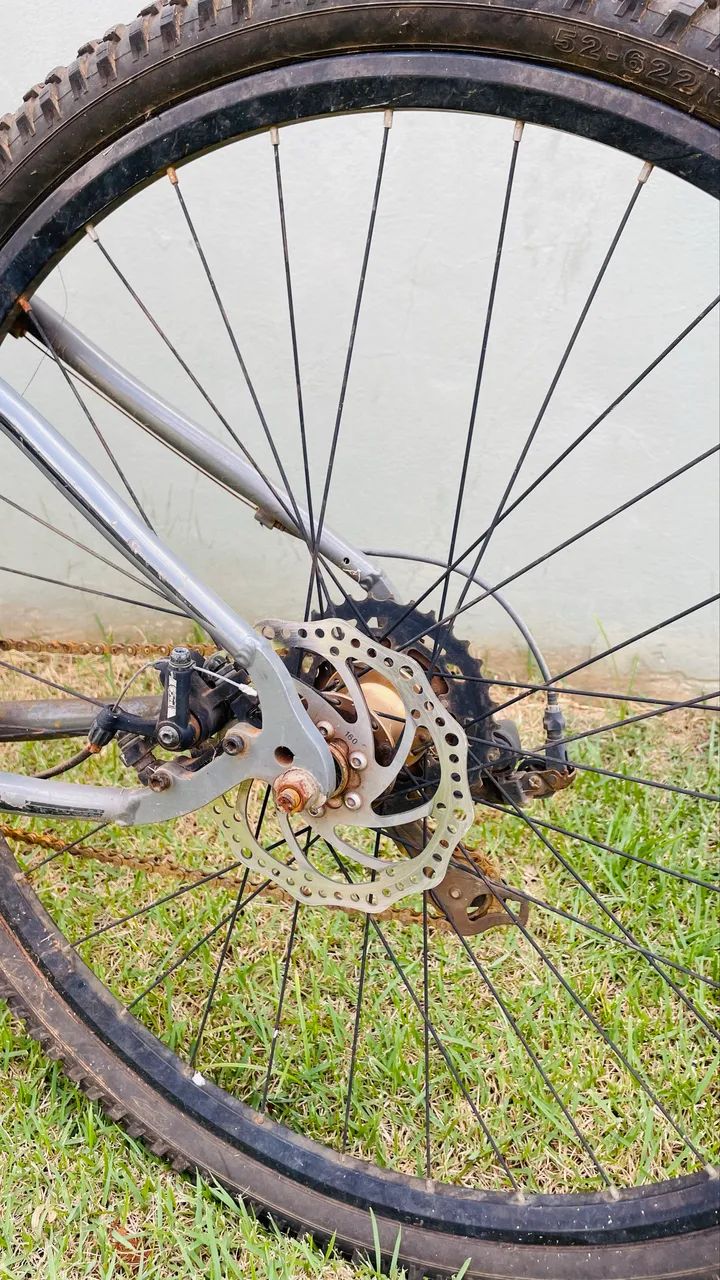 VENDE-se BICICLETA ARO 29 LÓTUS  - Foto 3