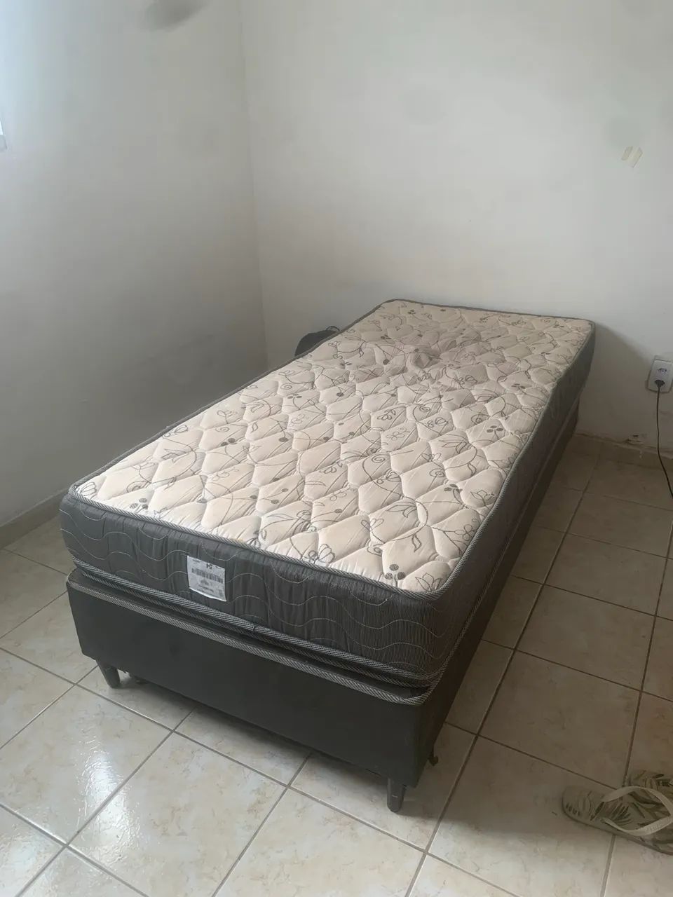 Cama box (Solteiro) colchão ORTOBOM  - Foto 3