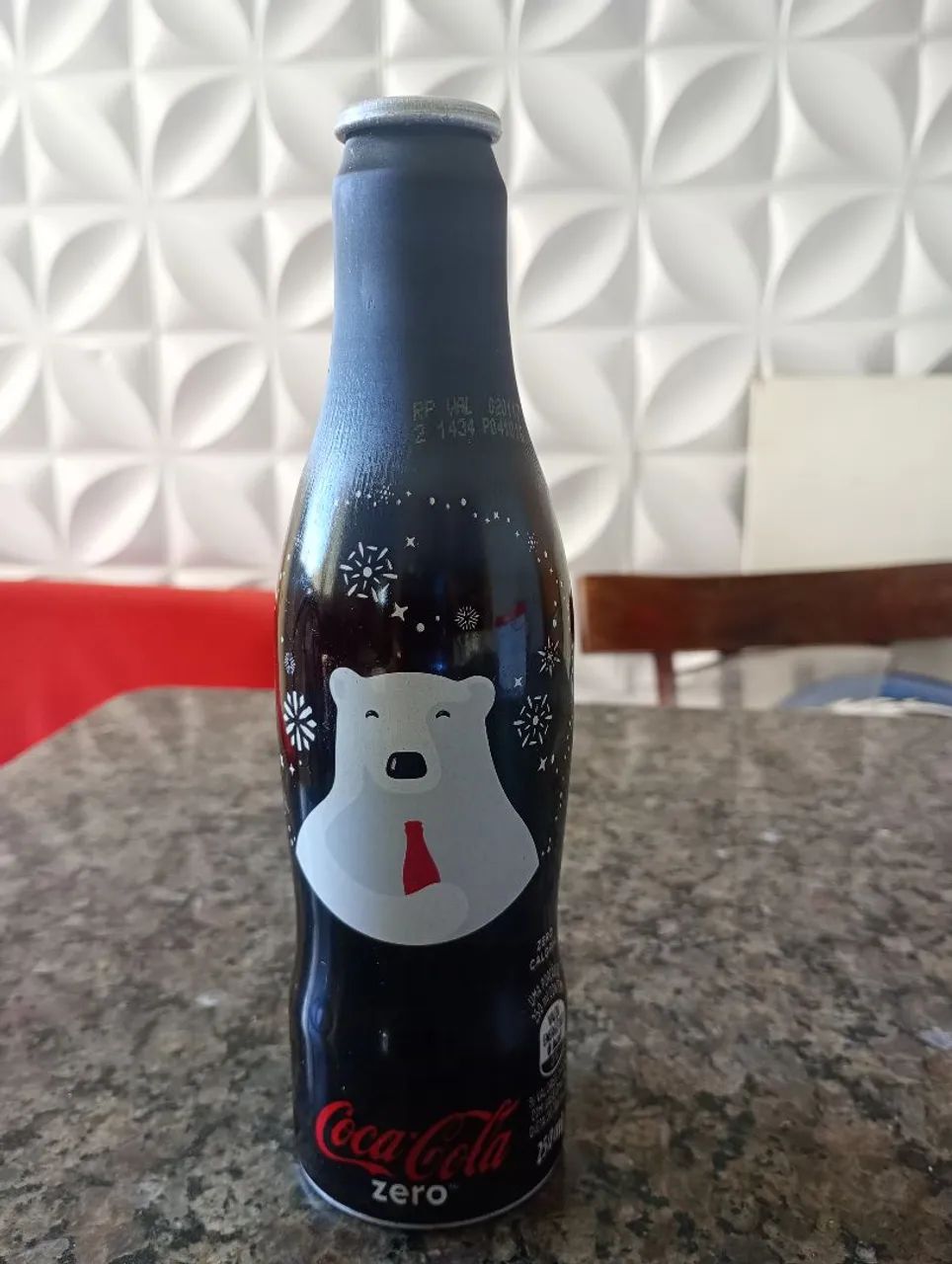 Garrafinha em alumínio Coca -cola  em bom estado  - Foto 4