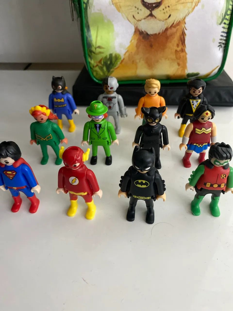 Coleção Playmobile DC Kinder Ovo - Super Heróis  - Foto 2