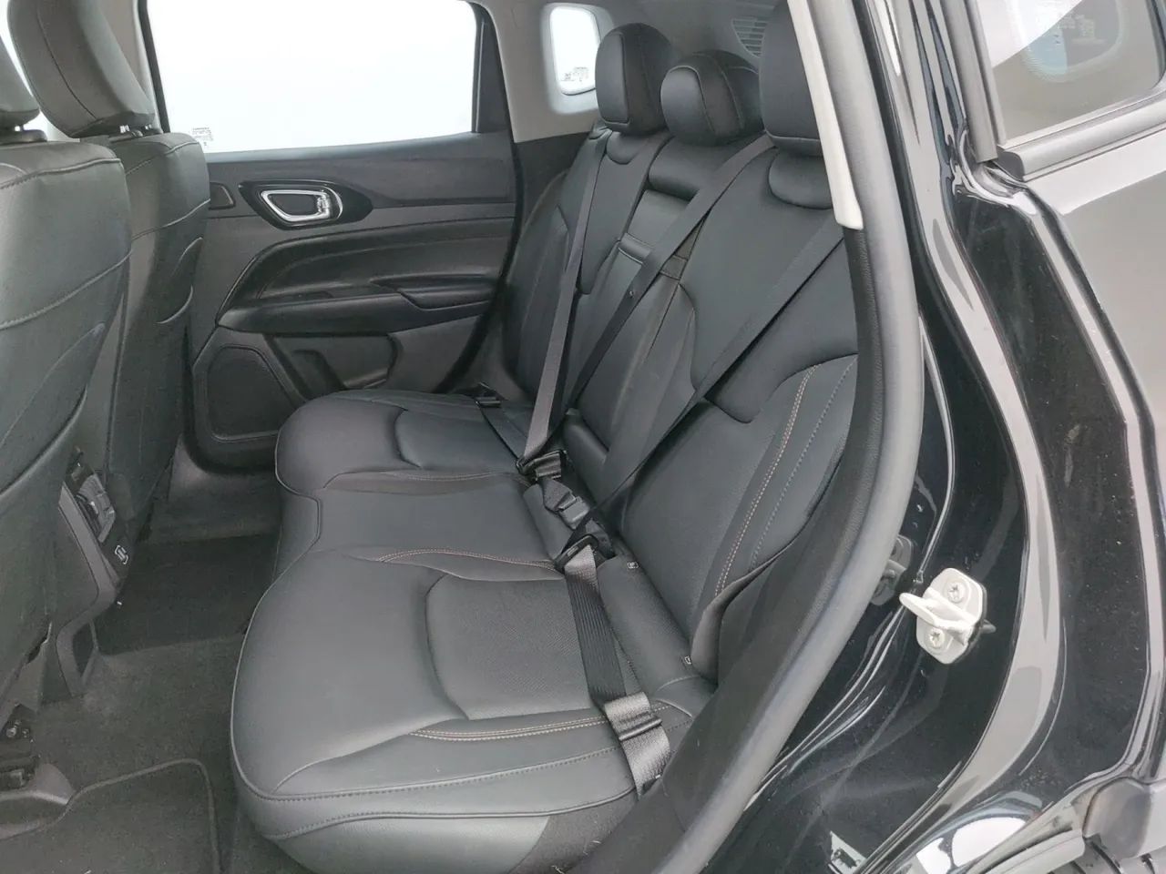 Jeep Compass LIMITED T270 1.3 TB 4x2 Flex Aut, foto 17 de 18