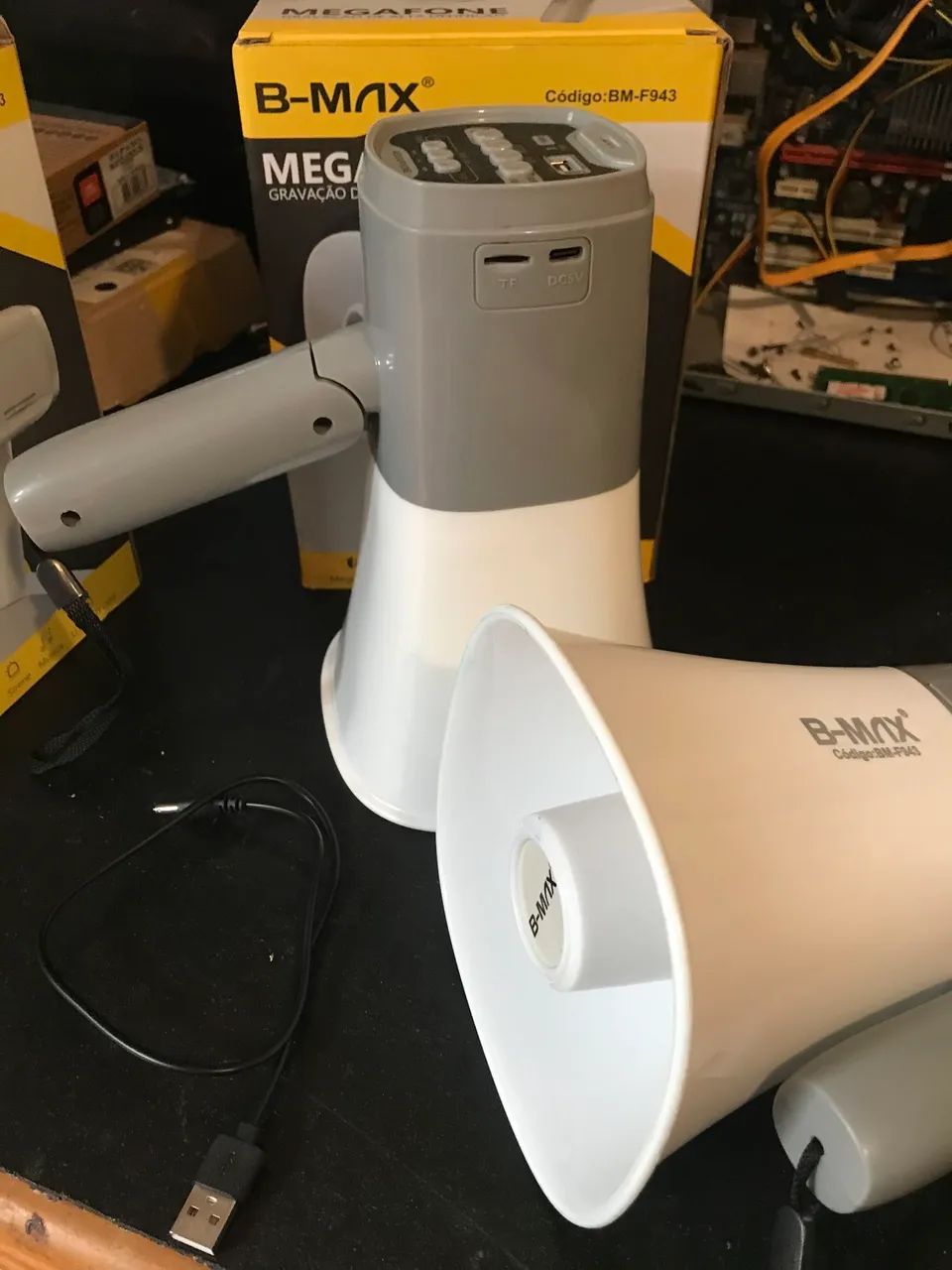 Megafone de mão 