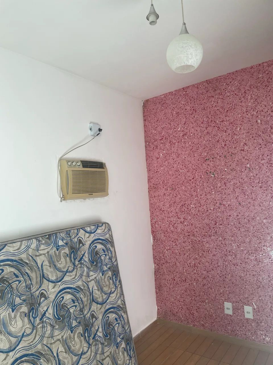 Alugo quarto para pessoa sozinha  - Foto 2