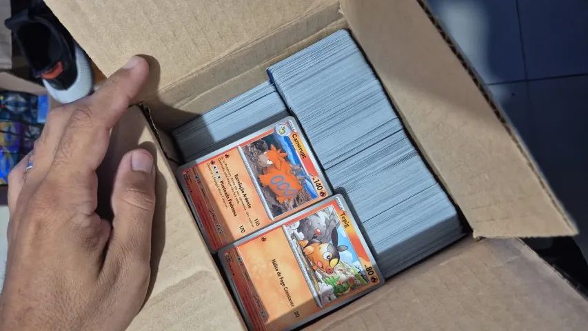 Mais de 1000 cartas pokemon - Foto 2