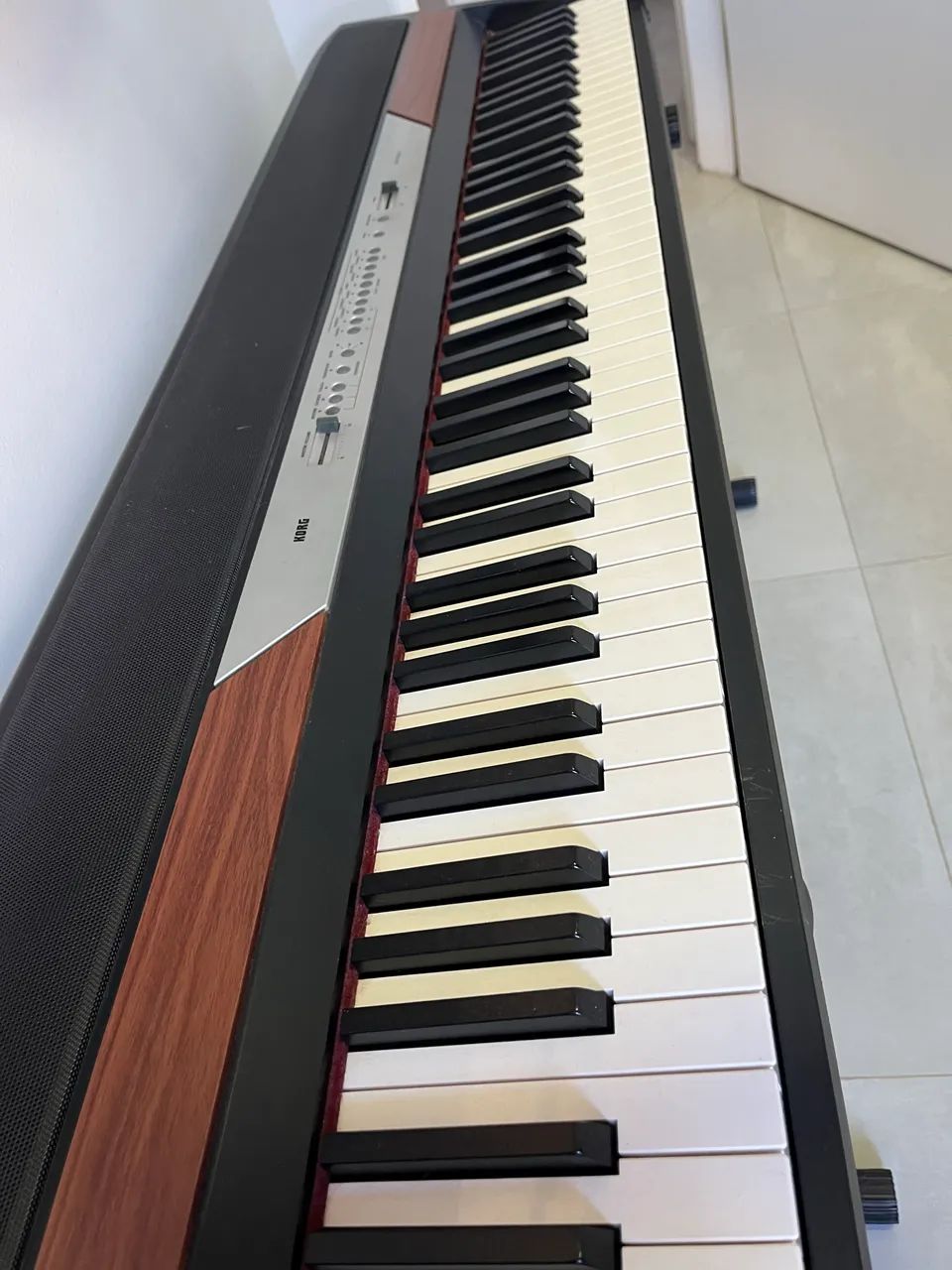 Piano Digital Korg SP-250 - Foto 3