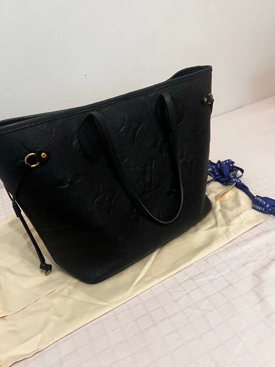 Bolsa Louis Vuitton Neverfull MM em couro Monogram Empreinte, preta (Noir) - Foto 3
