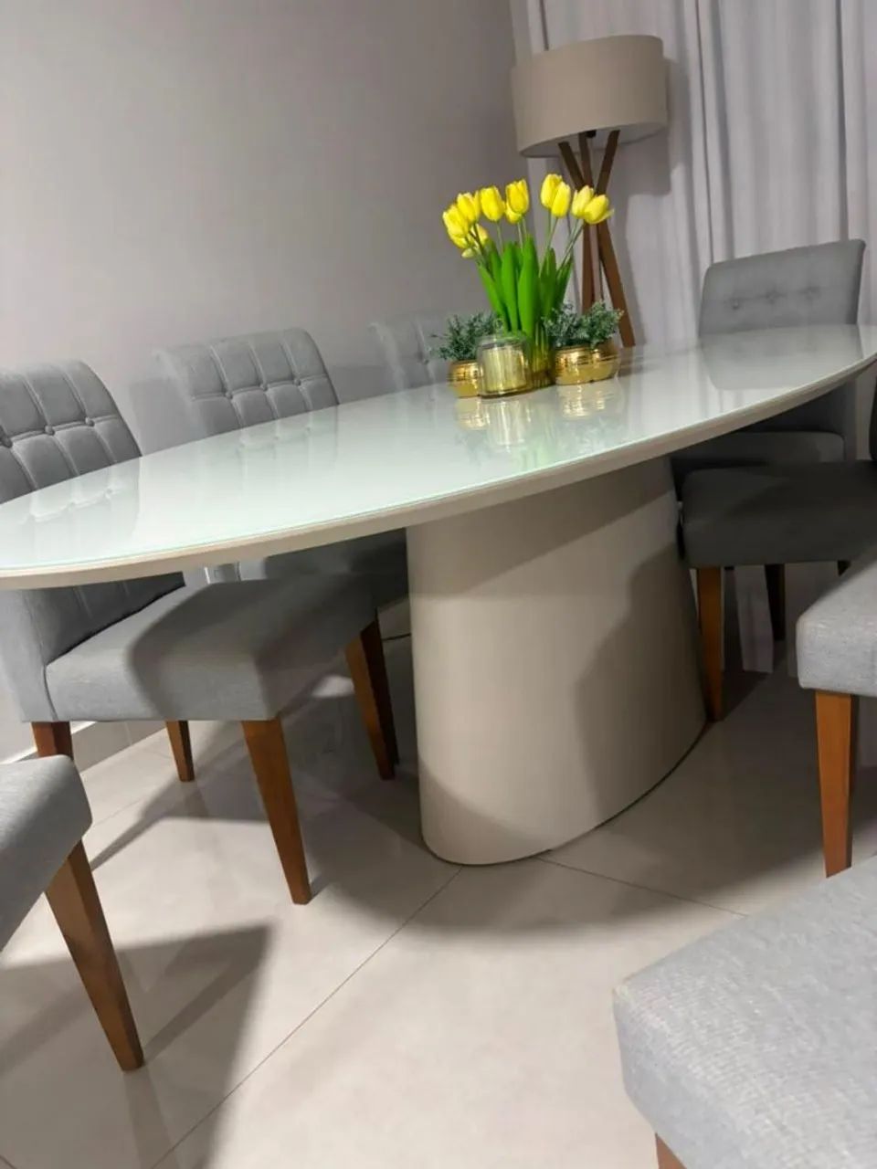 Mesa de jantar com 8 cadeiras - Foto 2