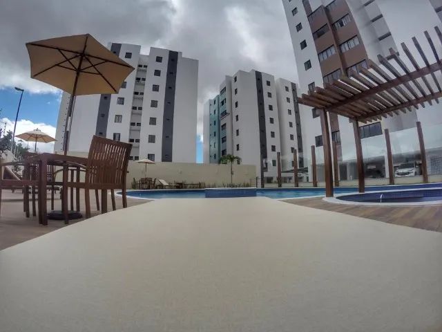 Alugo Apt no Catolé com 03 quartos sendo 01 suíte, área de lazer completa