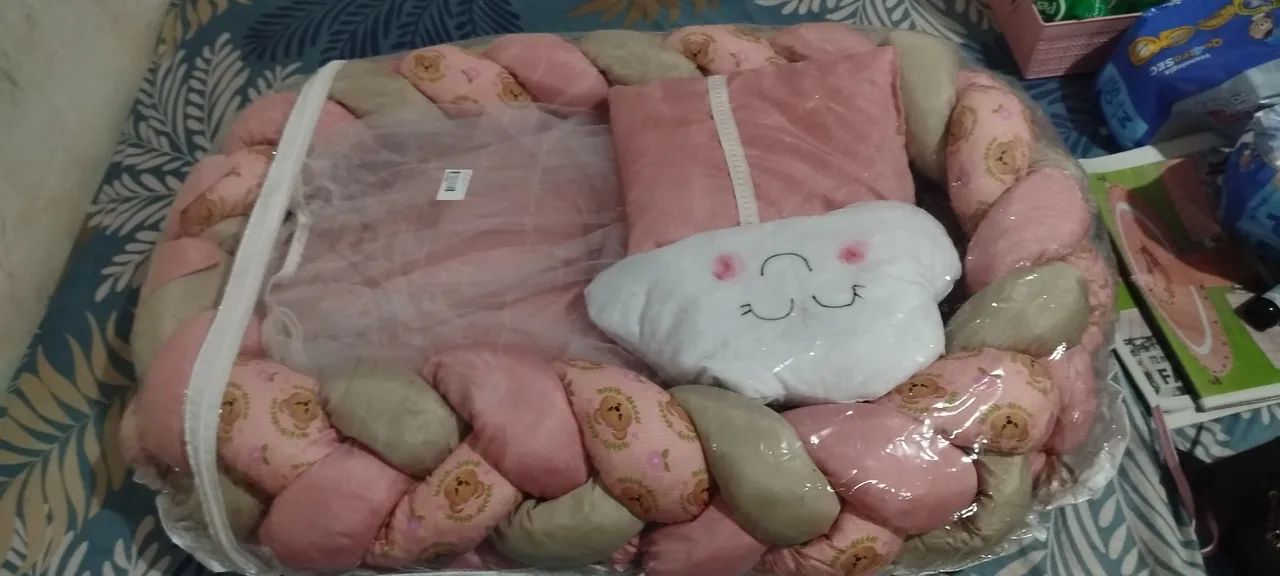 Ninho de bebê nunca usado 