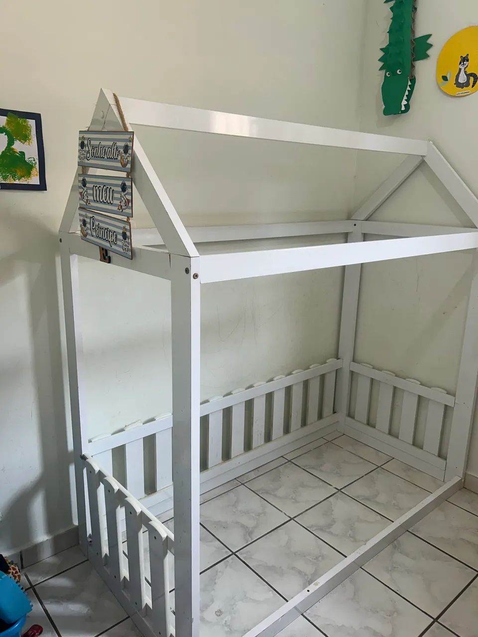 Cama Montessoriana Casinha - Estrutura em ótimo estado!