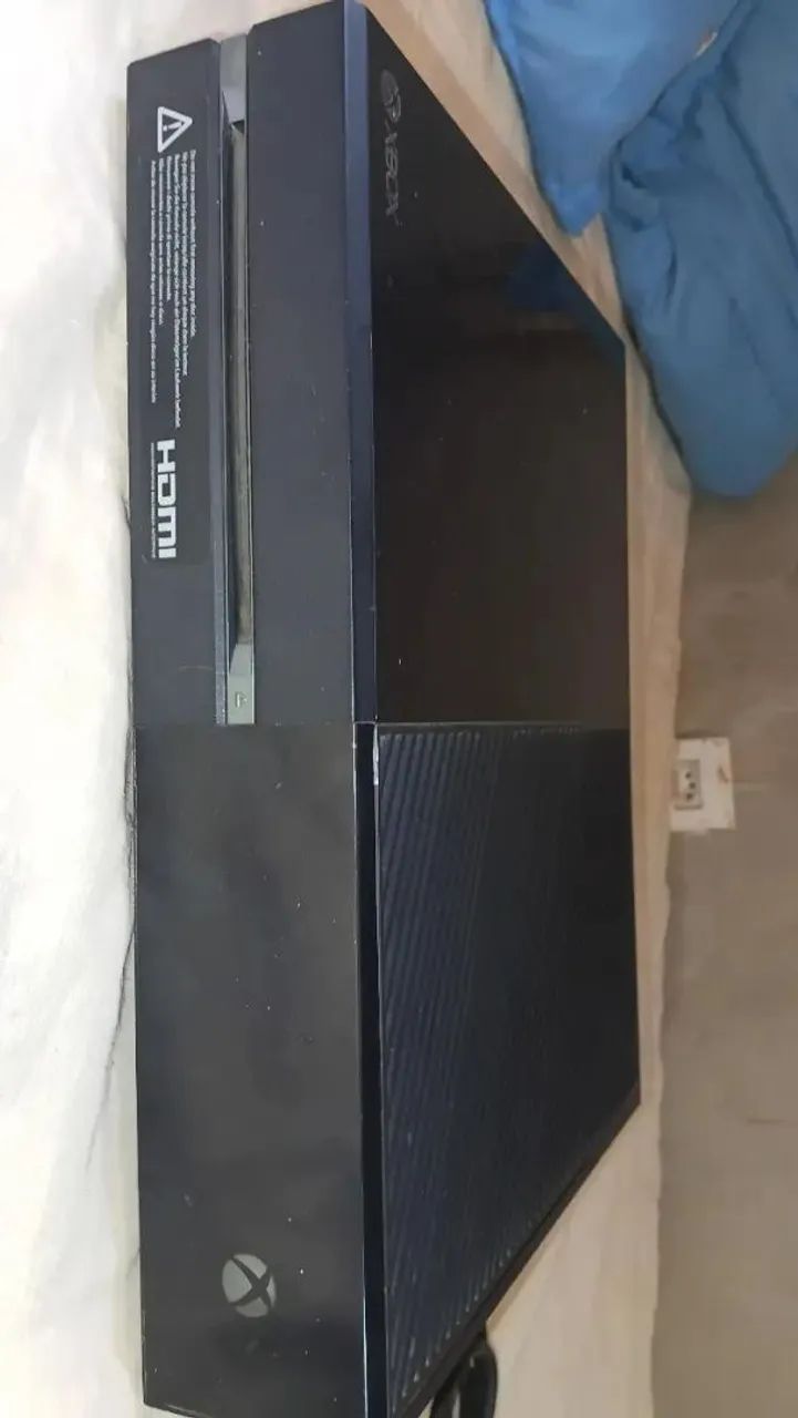 Vendo Xbox one 2 controles 