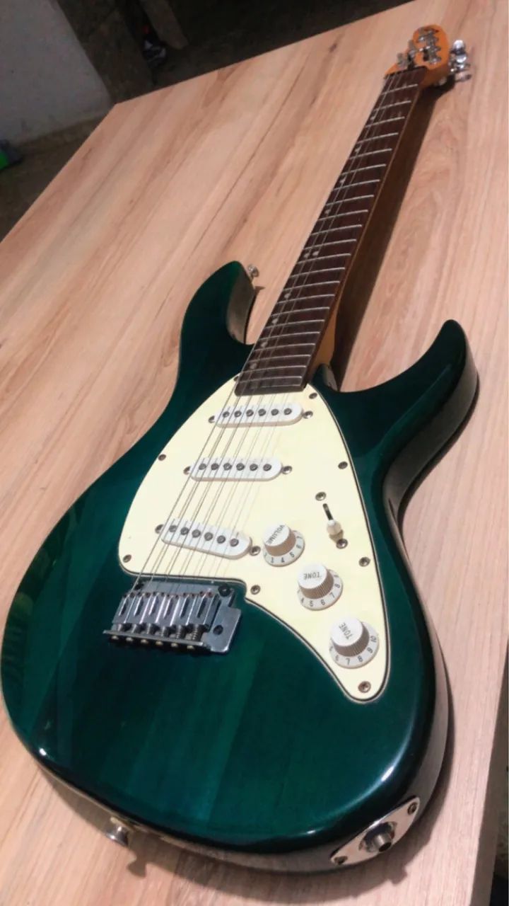 Guitarra Cort s400