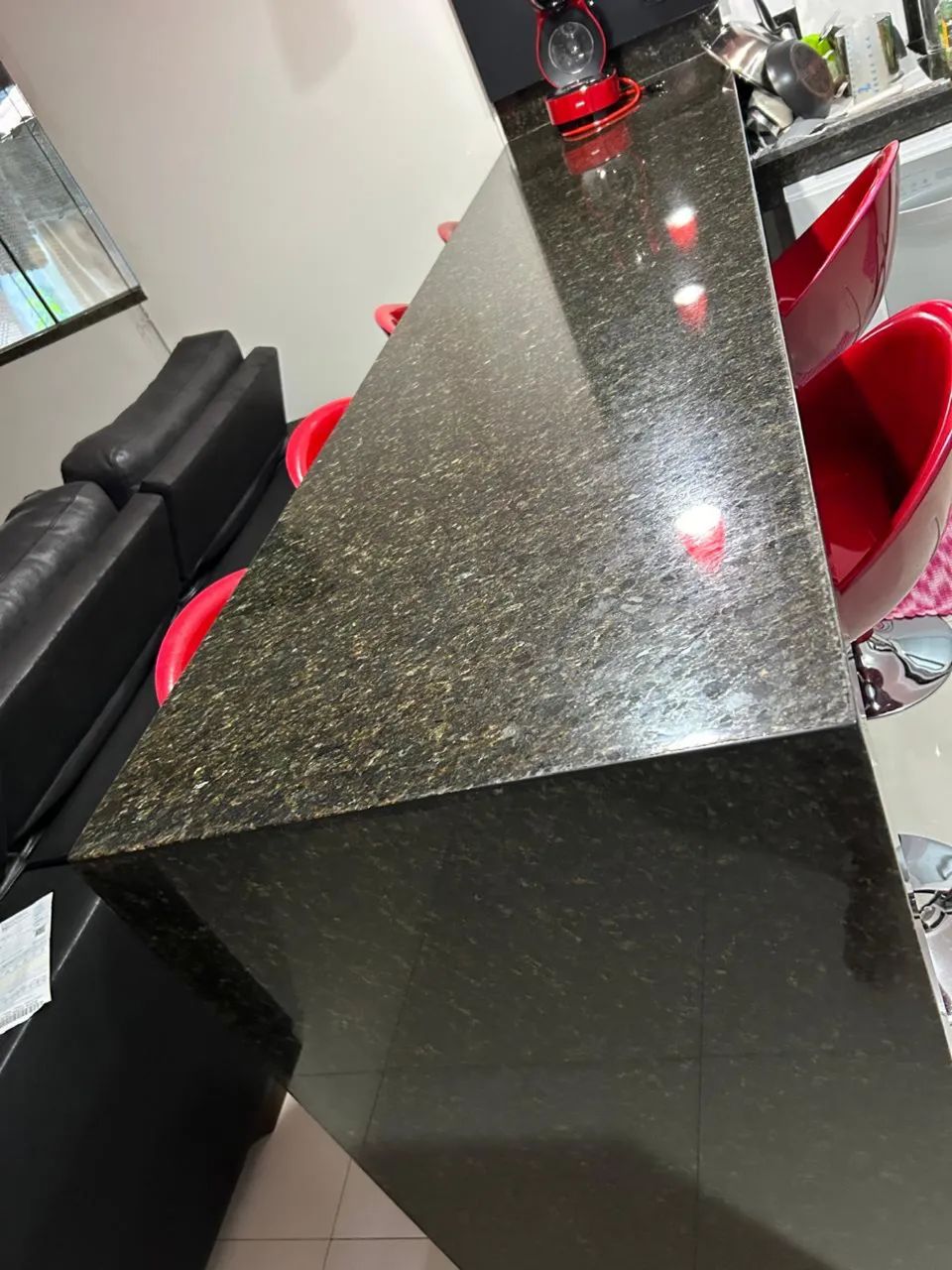 Vendo 5 banquetas taça vermelha bem conservadas - Foto 3