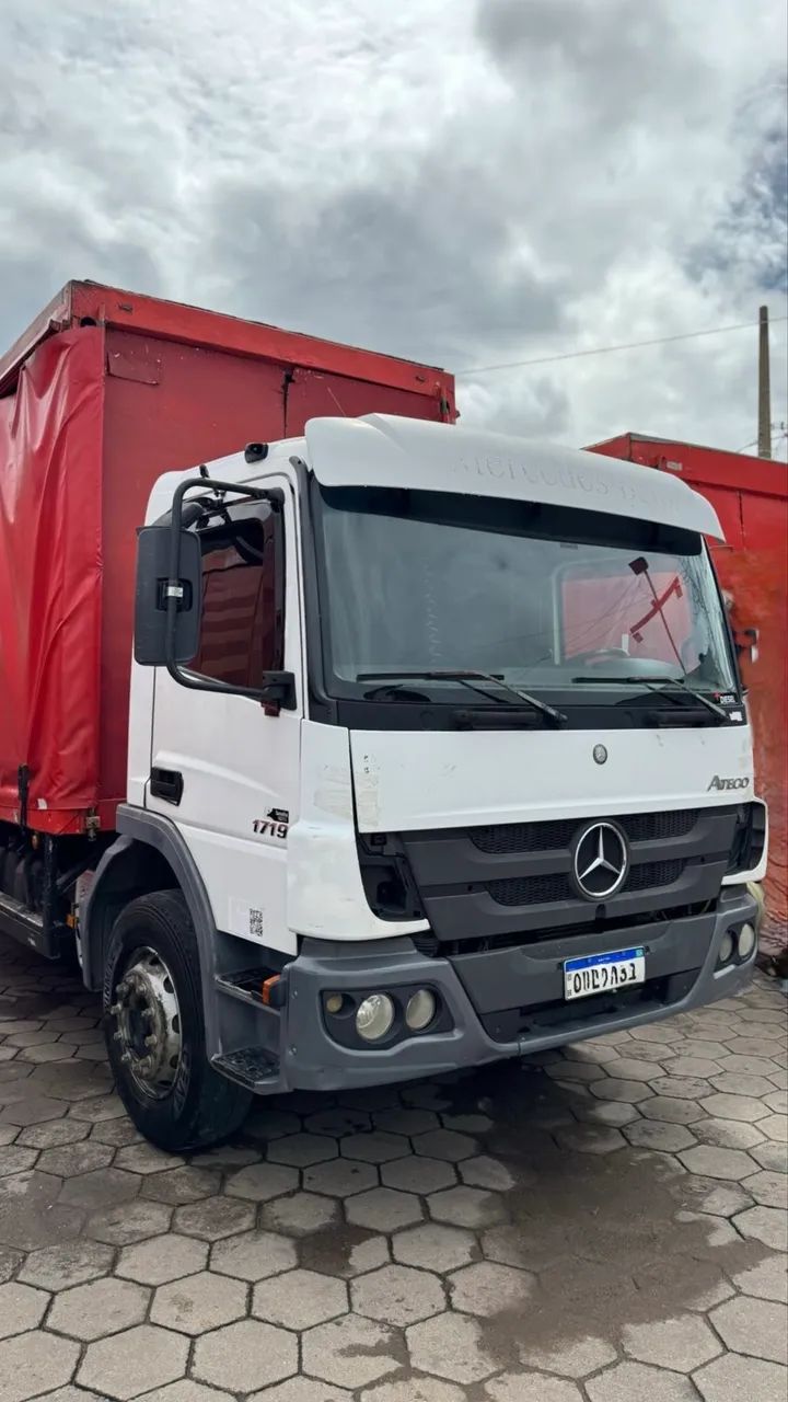 MB Atego 1719 ano 2013 - Foto 2