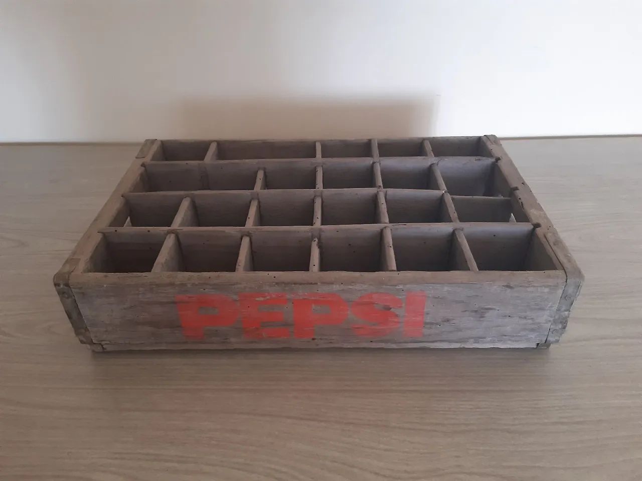 Caixa Antiga de Pepsi415081488072714245