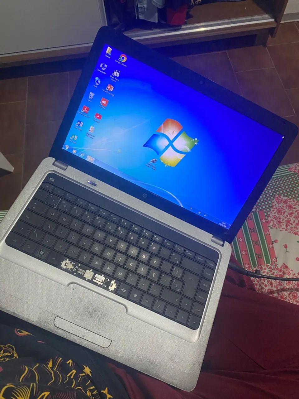 Vendo notebook hp, Windows 7 - Foto 3