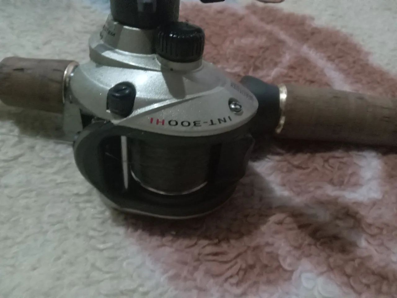 Kit pesca Vara + carretilha - Foto 3