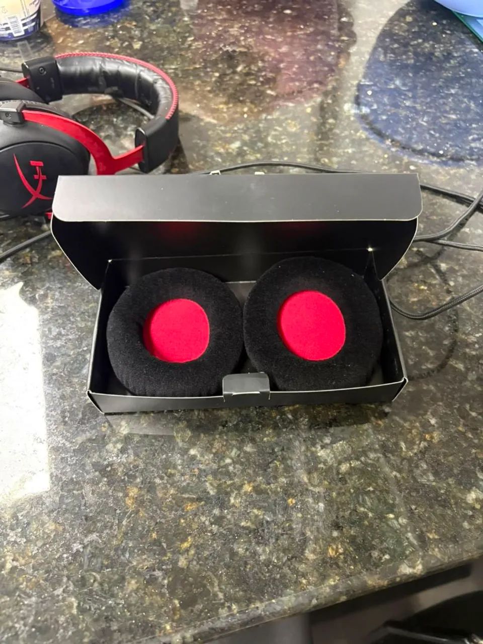 Headset hyperX cloud2 com microfone, fio adaptador pra PC e duas espumas extras  - Foto 4