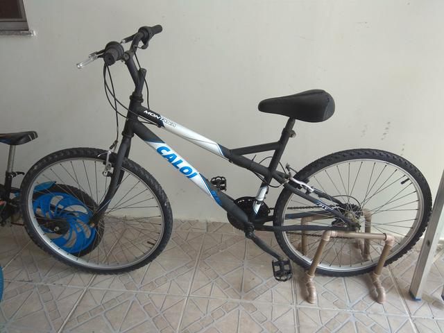 Bicicleta caloi 18 marchas aro 26