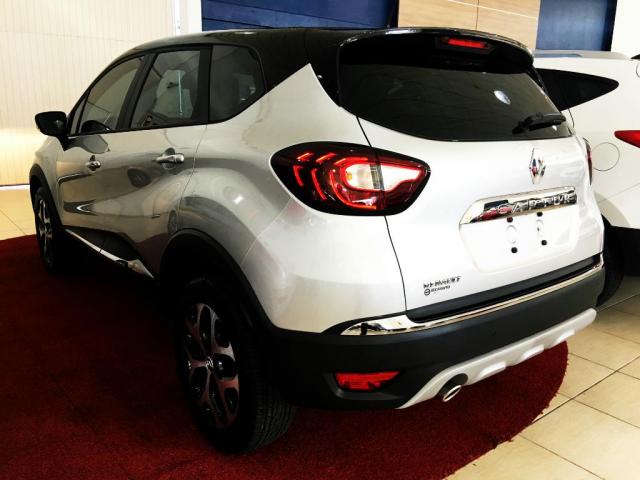 Renault Captur INTENSE CVT - Foto 5