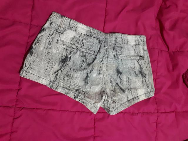 Shorts Hurley tamanho 36 - Foto 2