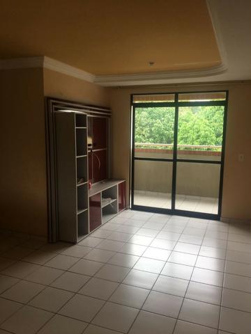 Vendo apto no Turu, Condomínio Ville de France