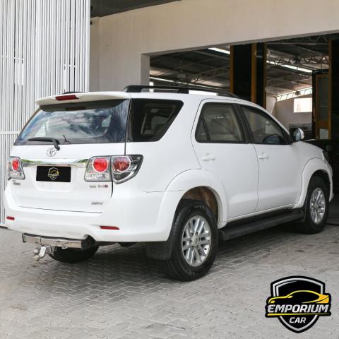 HILUX SW4 2014/2015 3.0 SRV 4X4 7 LUGARES 16V TURBO INTERCOOLER DIESEL 4P AUTOMÁTICO - Foto 2