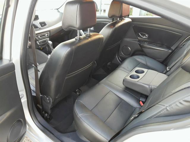 Fluence Dynamique Autom 14! lindo carro! - Foto 16