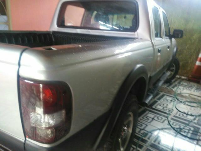 Vendo uma Camionete ano 2007 a diesel - Foto 3