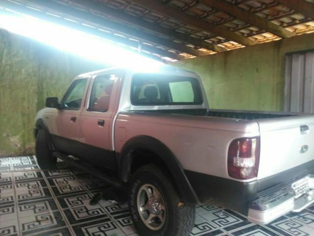 Vendo uma Camionete ano 2007 a diesel