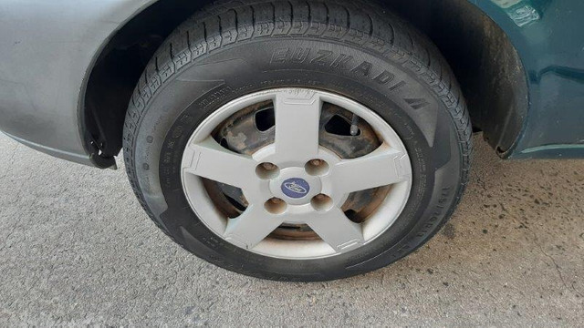 Ford Fiesta 1.0 1999 4 Portas c/ Direção Hidráulica - Foto 7