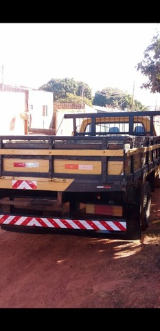 VENDO F4000 ANO, 77, 40, MIL.