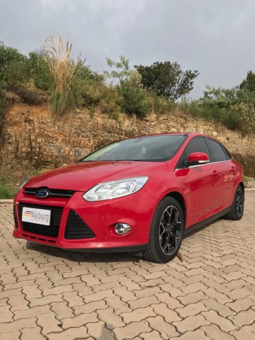 FORD FOCUS SEDAN TITANIUM 2015