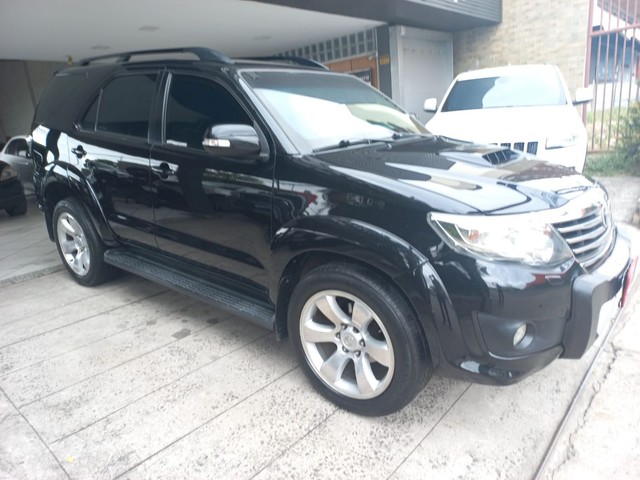 HILUX SW4 SRV 3.0 2012 BLINDADA 7 LUGARES  NOVINHA
