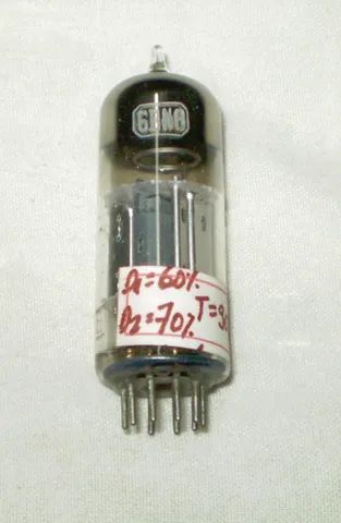Válvula eletrônica antiga tipo 6BN8.- Cód. 565 -