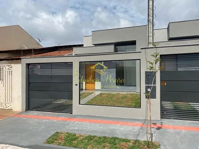 Casas à venda na Rua Sebastião Montilha Garcia em Londrina, PR