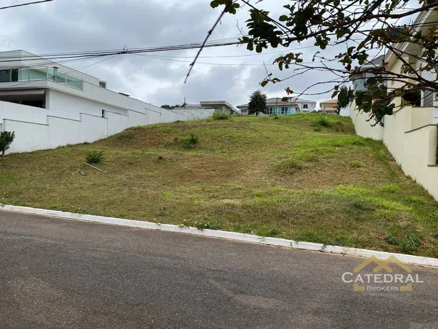 Terreno em condominio fechado a venda, 800 m. Bairro Vale Azul/Caxambu. Jundiaí. São Paulo