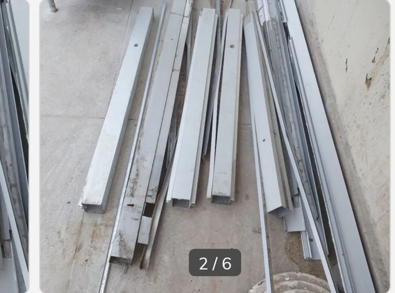 Barras de alumínio pra guarda corpo de vidros temperado 