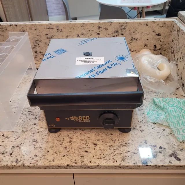 Máquina de Casquinha para Sorvete 220v Teflonada Red Chameleon - Foto 2