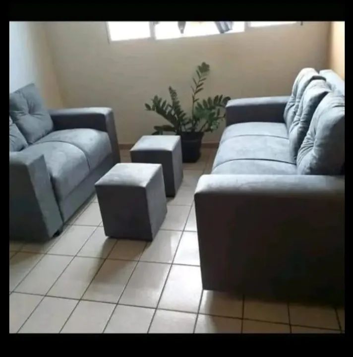 Conjunto de sofás, com puffs grátis  - Foto 3