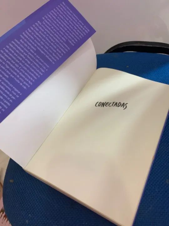 Livro Conectadas em ótimo estado - Foto 3