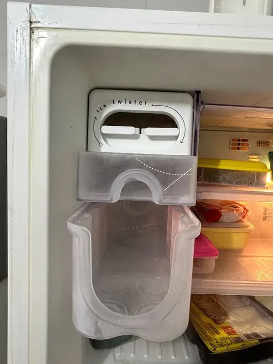 Geladeira Eletrolux Frost Free - Foto 5