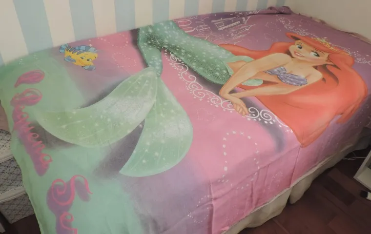 Colcha Solteiro Infantil Ariel Disney - Brilha no Escuro - Lepper